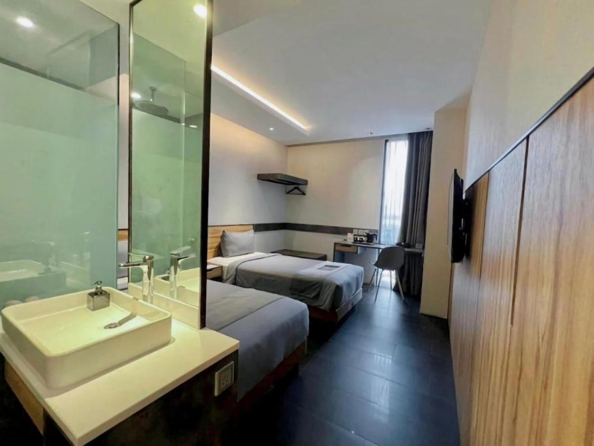 Erian Hotel Jakarta Luaran gambar