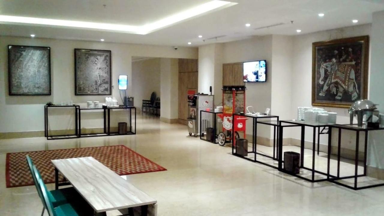 Erian Hotel Jakarta Luaran gambar